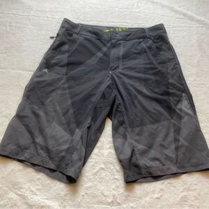 Altura Gray Tone Geo Design Shorts Size Medium